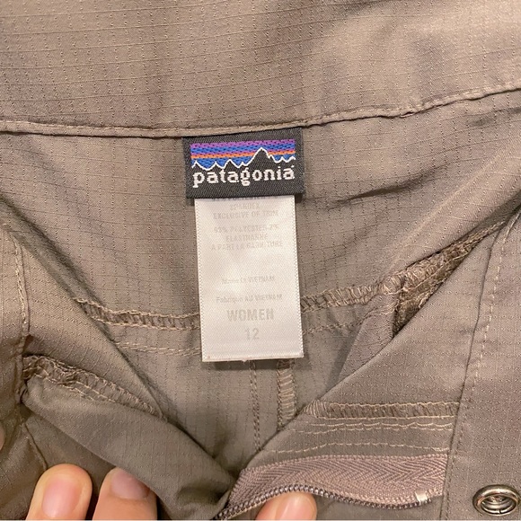 Patagonia womens zip off hiking/trekking pants - Picture 4 of 5